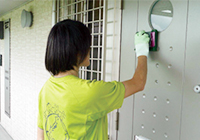 玄関ドアワックス